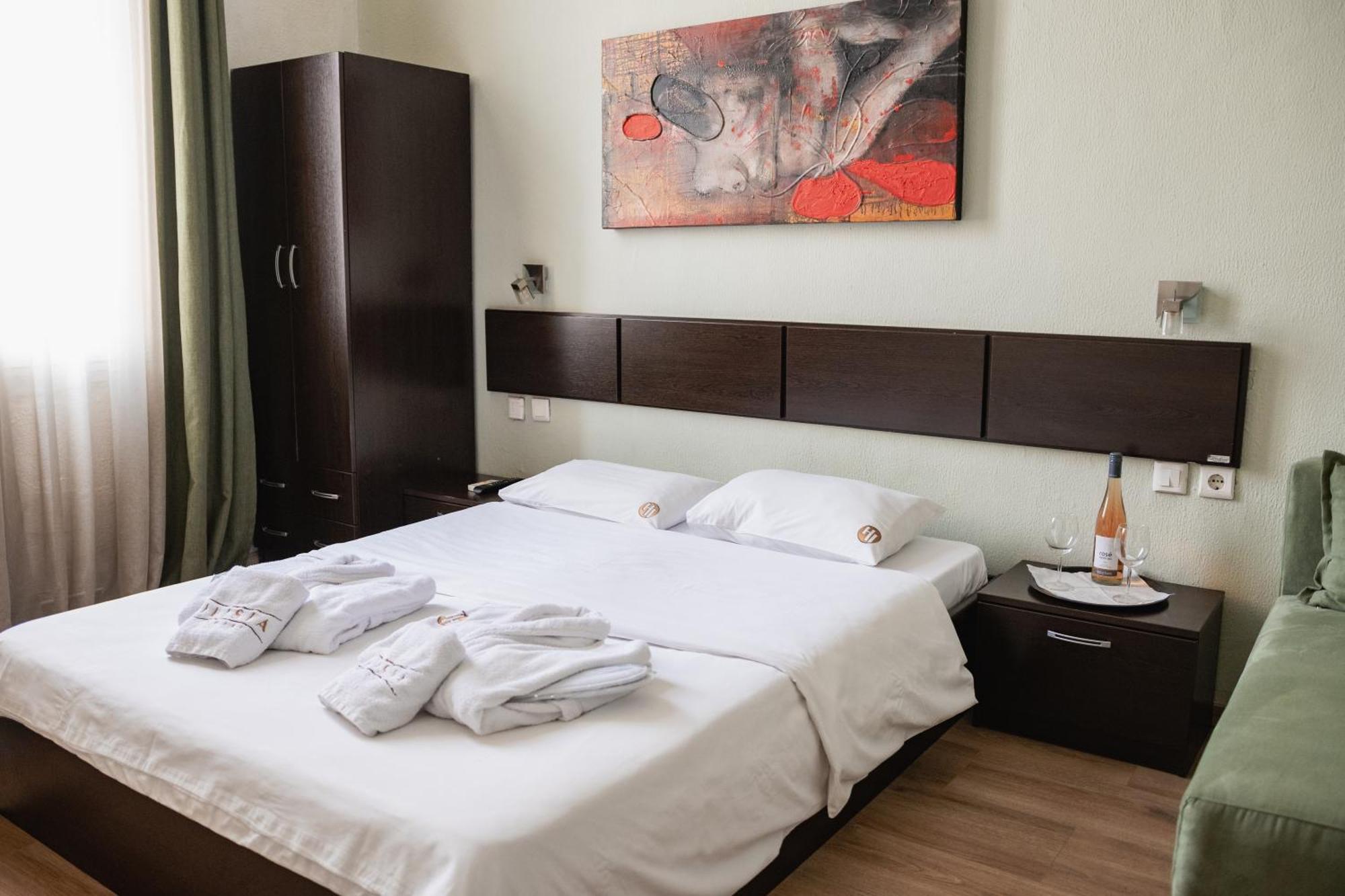 Hotel Ilisia Солун Екстериор снимка