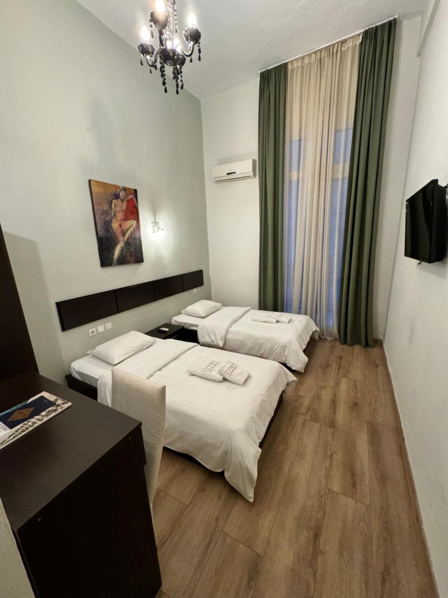Hotel Ilisia Солун Екстериор снимка