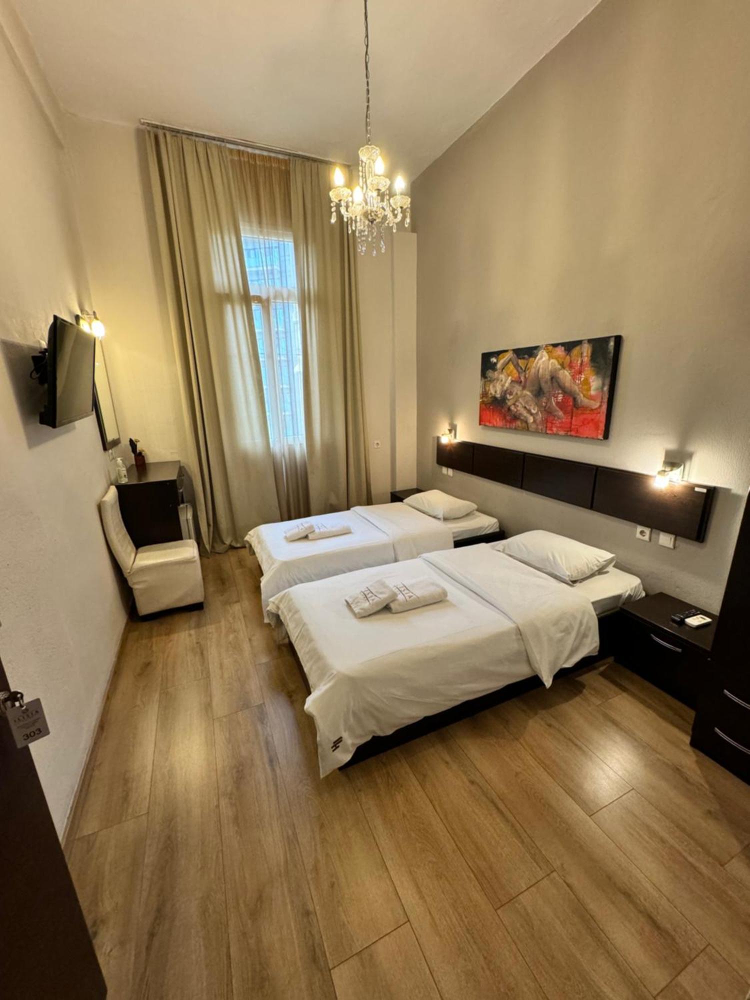 Hotel Ilisia Солун Екстериор снимка