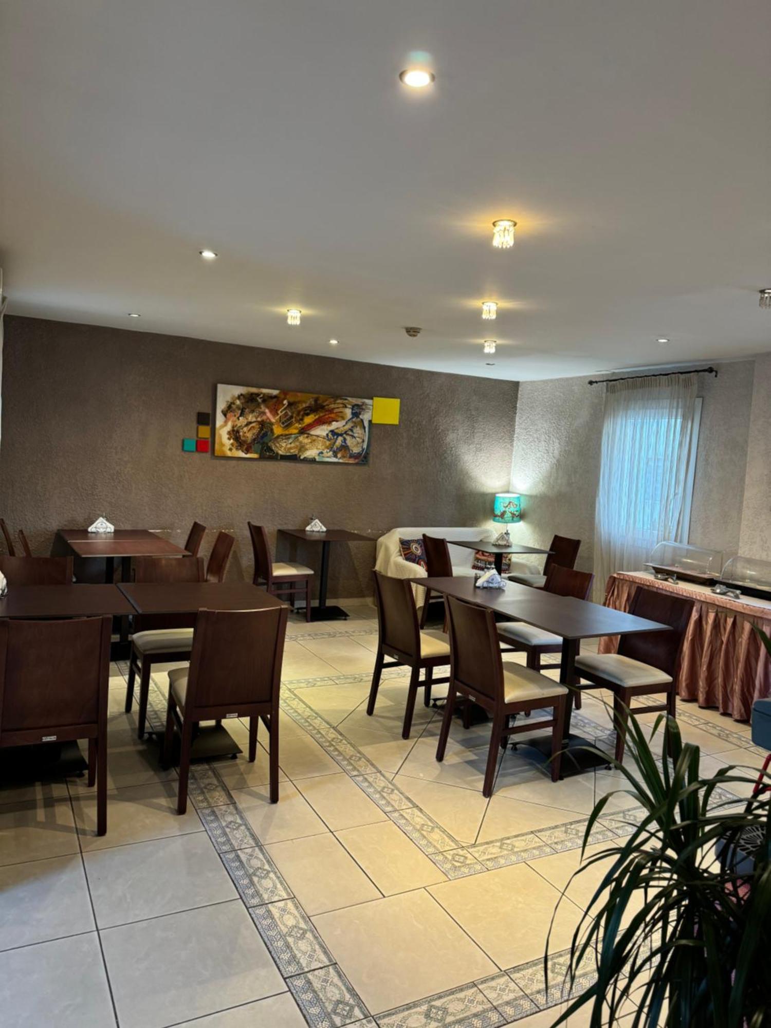Hotel Ilisia Солун Екстериор снимка
