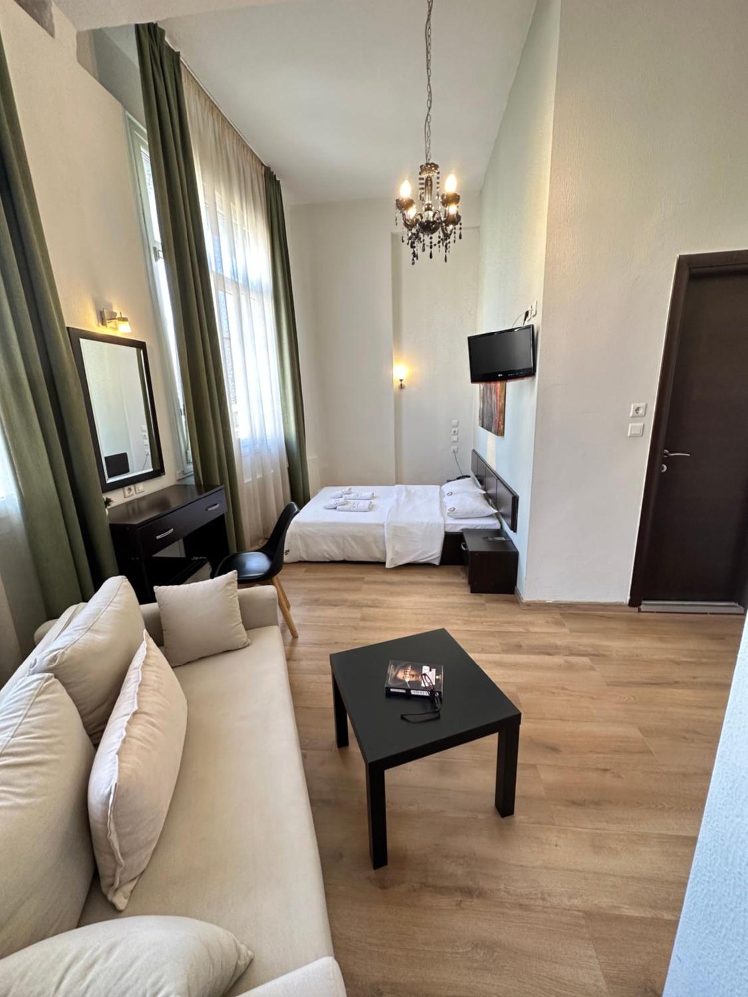 Hotel Ilisia Солун Екстериор снимка