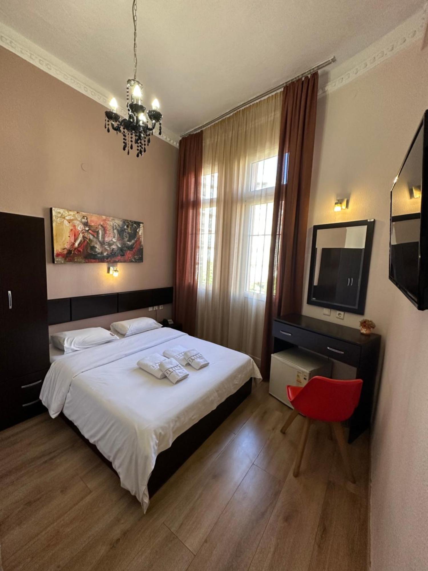 Hotel Ilisia Солун Екстериор снимка
