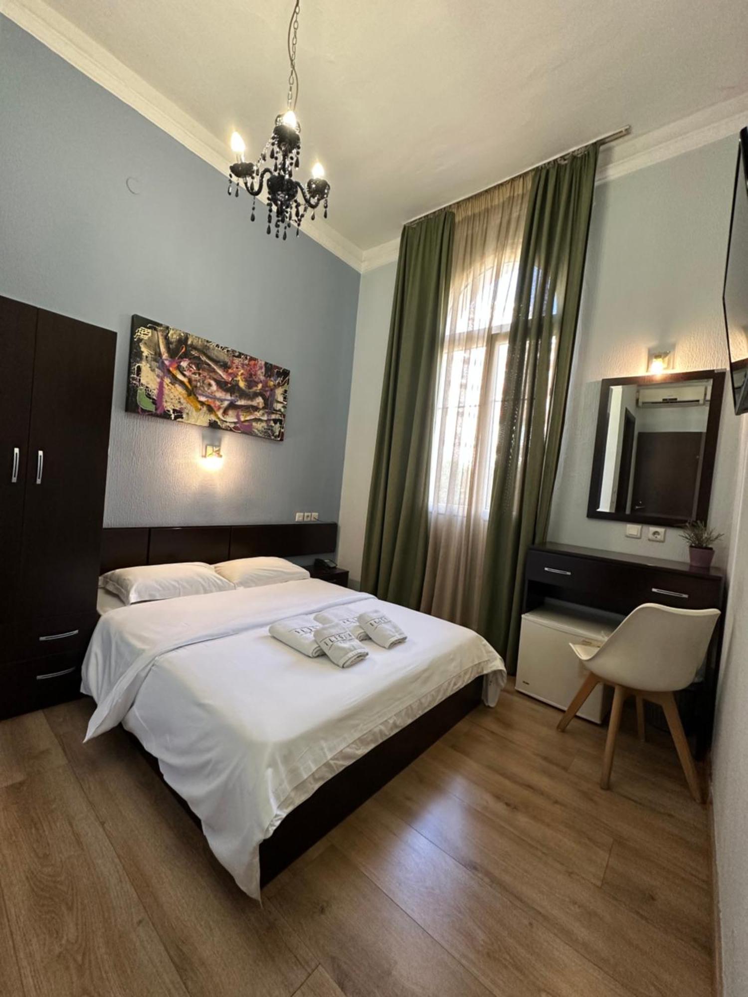 Hotel Ilisia Солун Екстериор снимка