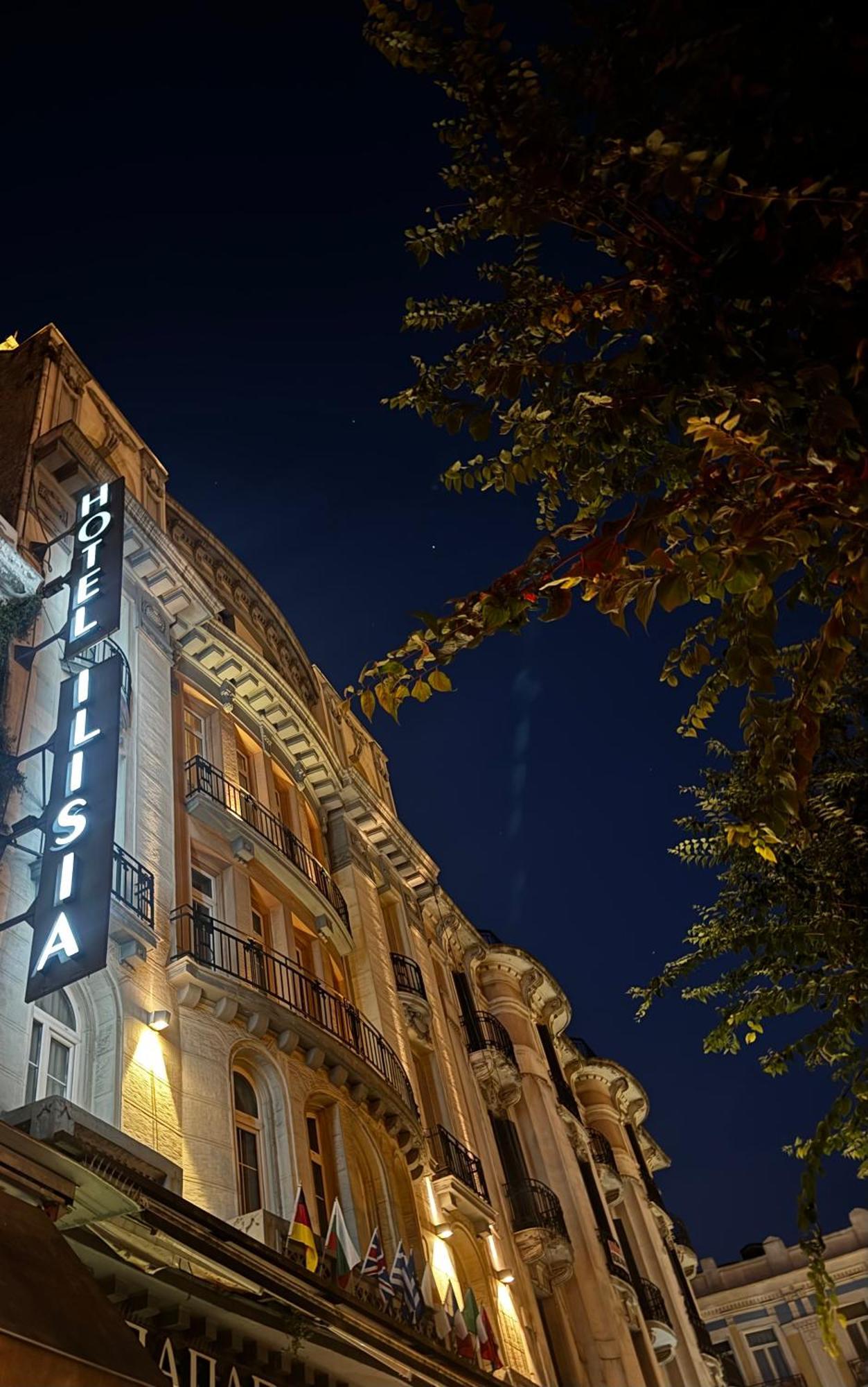 Hotel Ilisia Солун Екстериор снимка